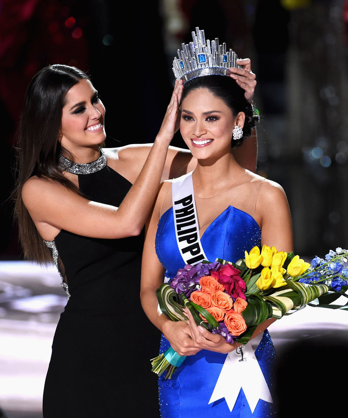 Khoảnh khắc đăng quang của Pia tại Miss Universe 2015-3